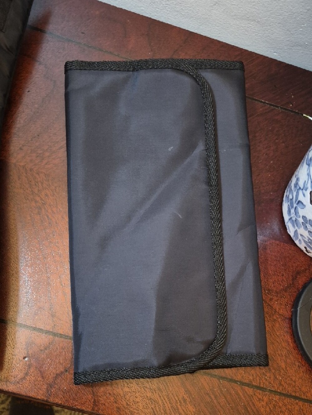 Kenneth Cole Reaction Black Diaper Bag with Adjustable Strap Unisex - Picture 12 of 13